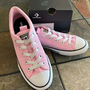 Kids Bubble Gum Pink Converse Size 2 NIB